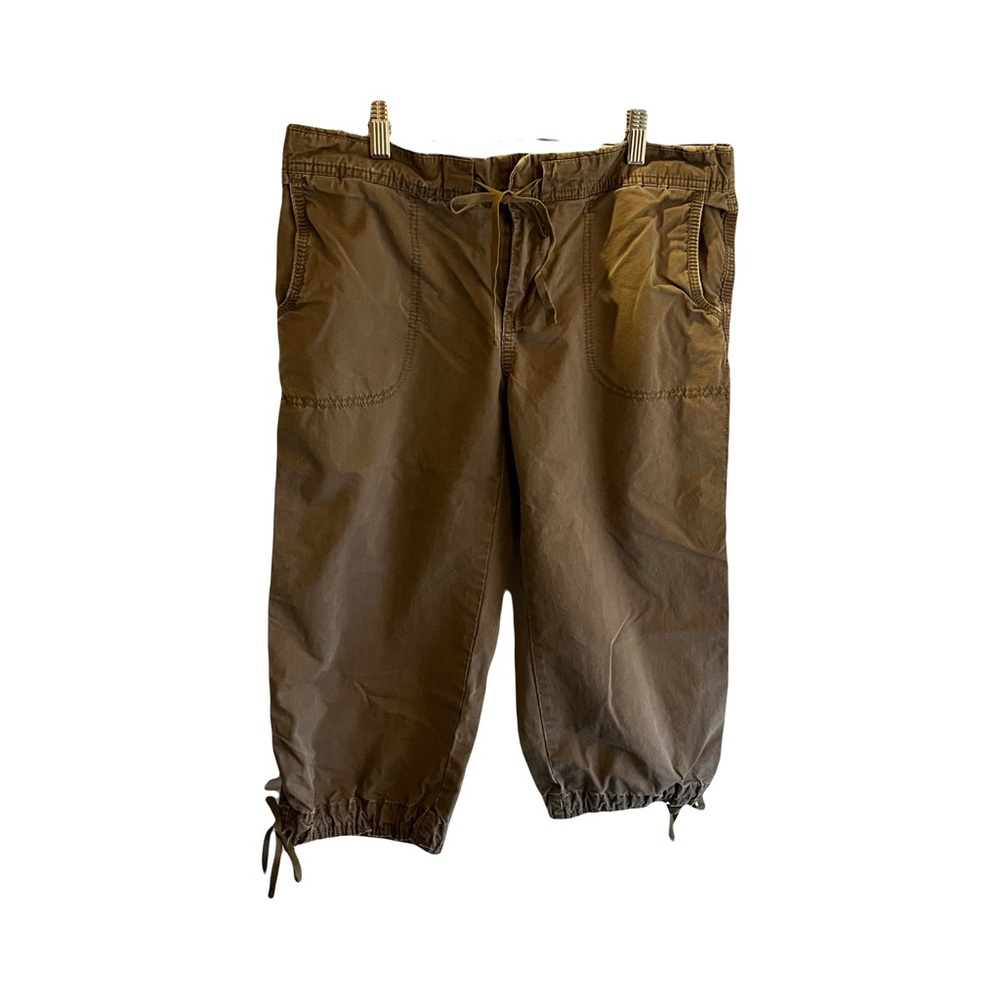 Old Navy Women's Classic Capris - Forest Green